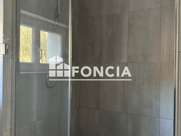 Location Appartement 3 pièces 77.1 m² - 4 ROUTE DE LACAUNE Viane 81530