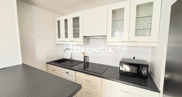 Location Appartement meublé 2 pièces 42.54 m² - Paris 75017