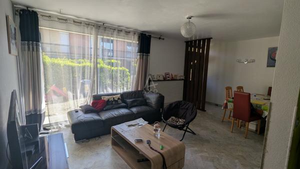 LAUNAGUET  Centre  Maison T4 avec jardin et garage