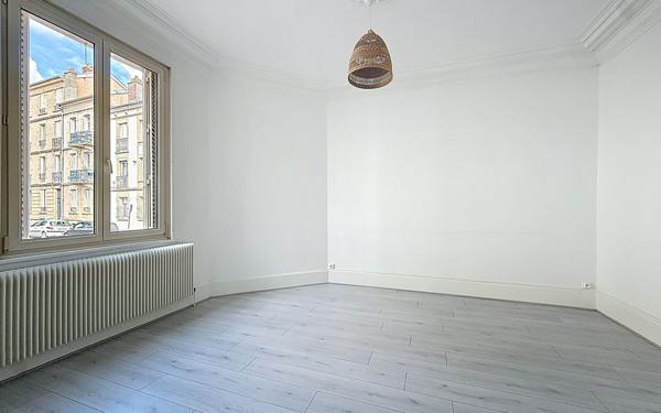 Appartement à louer    4 pièces •  Nancy