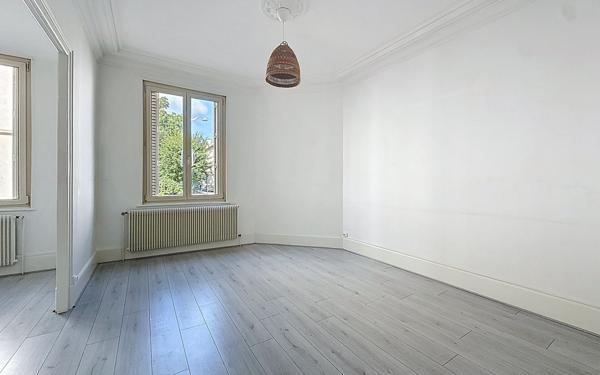 Appartement à louer    4 pièces •  Nancy