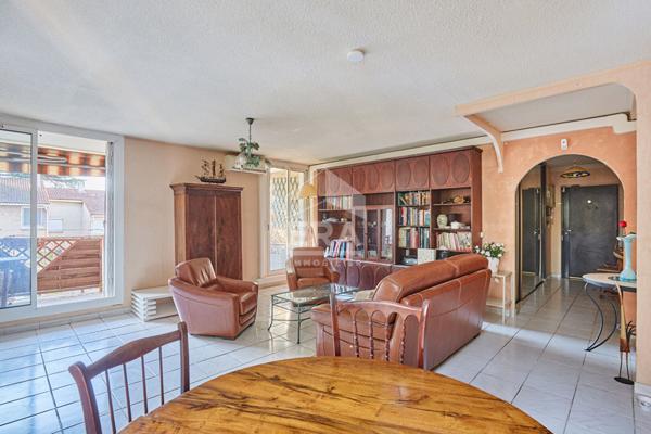 Appartement T4 avec terrasse et garage, Aix-en-Provence