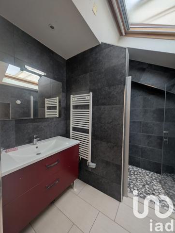 Appartement 2 pièces de 33 m² à Saint-Quentin (02100)