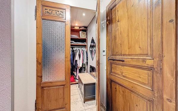 Maison à vendre    5 pièces • 214 m2 Cernex