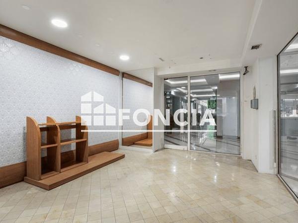 Location Local commercial 2 pièces 58 m² - Beziers 34500