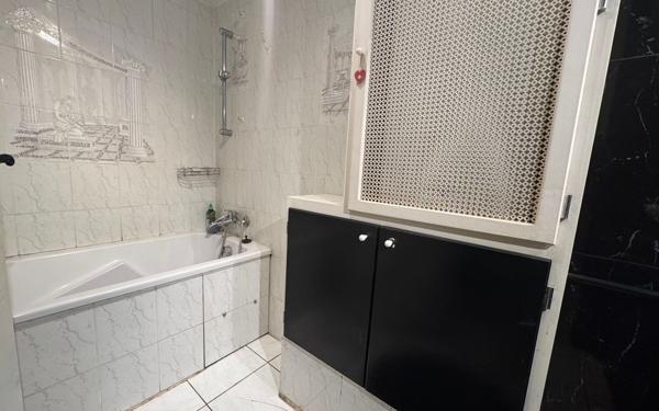 Appartement à vendre    2 pièces • 50,36 m2 Viroflay