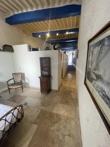Appartement
         2 pièces
        - 58 m² 162 500 € *