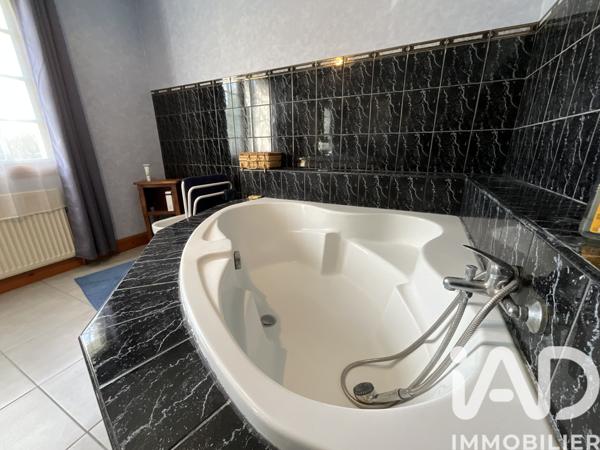 Maison à vendre 5 pièces 145 m² Iteuil