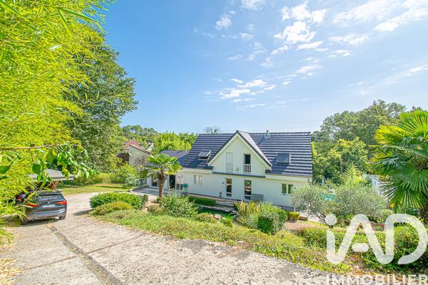 Maison à vendre 10 pièces 233 m² Ussac