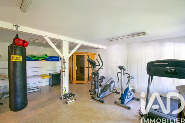 Maison à vendre 10 pièces 233 m² Ussac