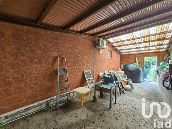 Maison traditionnelle 3 pièces de 87 m² à Sainte-Anne (97180)