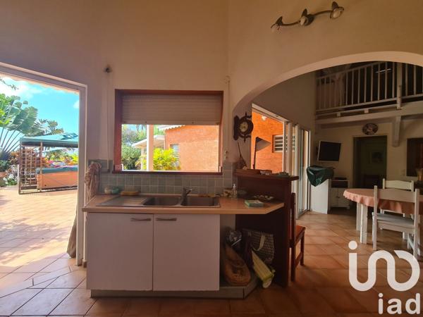 Maison traditionnelle 3 pièces de 87 m² à Sainte-Anne (97180)