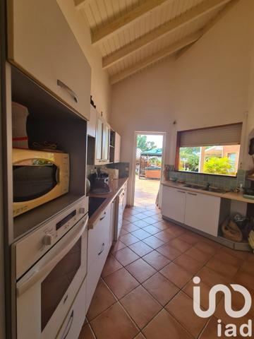 Maison traditionnelle 3 pièces de 87 m² à Sainte-Anne (97180)