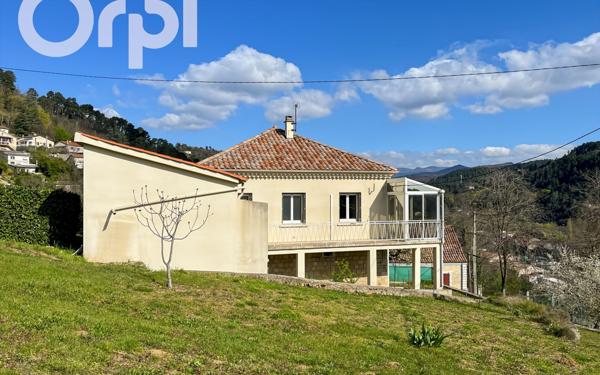 Maison à vendre    6 pièces •  Labégude