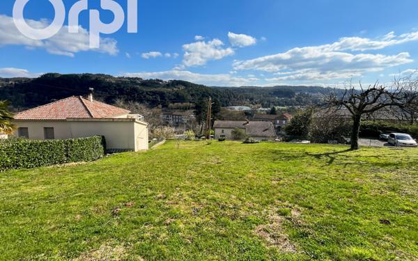 Maison à vendre    6 pièces •  Labégude