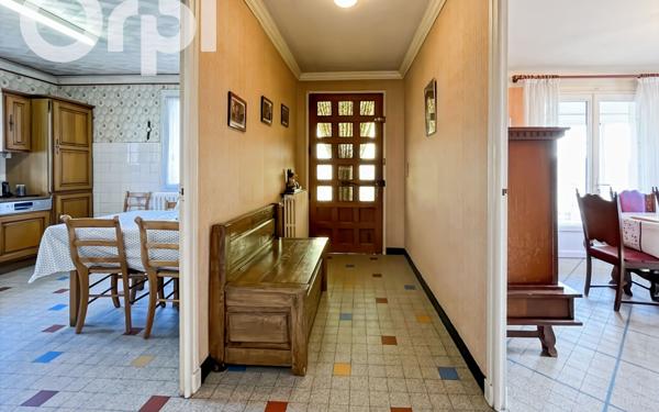 Maison à vendre    6 pièces •  Labégude