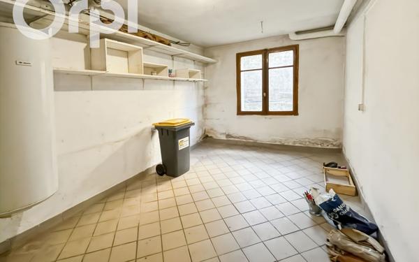Maison à vendre    6 pièces •  Labégude