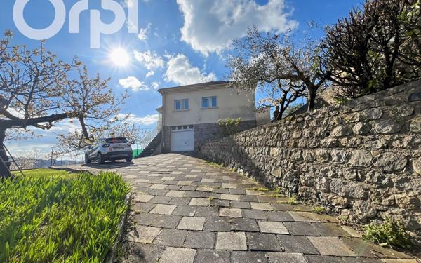 Maison à vendre    6 pièces •  Labégude