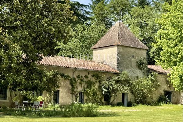 Magnifique Logis du 18ème siècle près d’Angoulême