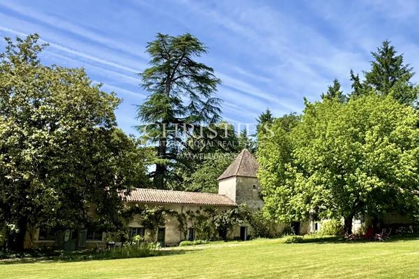 Magnifique Logis du 18ème siècle près d’Angoulême