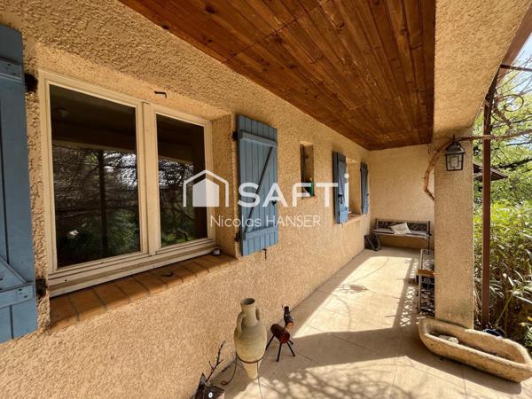 Maison de plain-pied de 123m2 sur un terrain de 2221m2 constructible