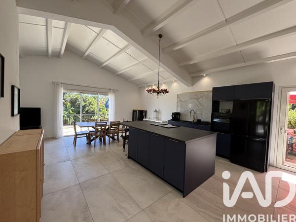 Maison à vendre 4 pièces 94 m² Le Tampon