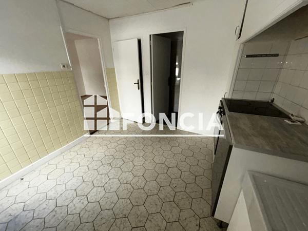 Location Maison 3 pièces 59 m² - 16 BOULEVARD DE LA THESE Marseille 13003
