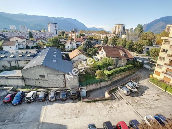 A LOUER - Bel appartement lumineux Secteur Alliés Gendarmerie, 3 chambres