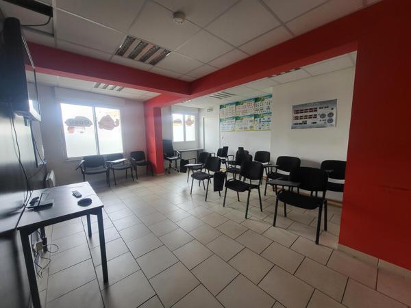 Bureaux 56m² – Montreuil juigne