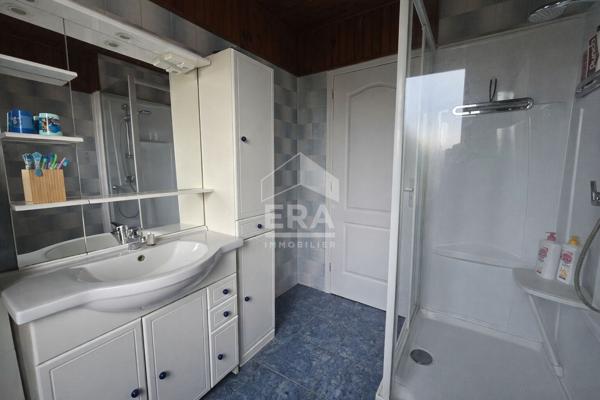 Maison 3 Chambres jardin stationnement