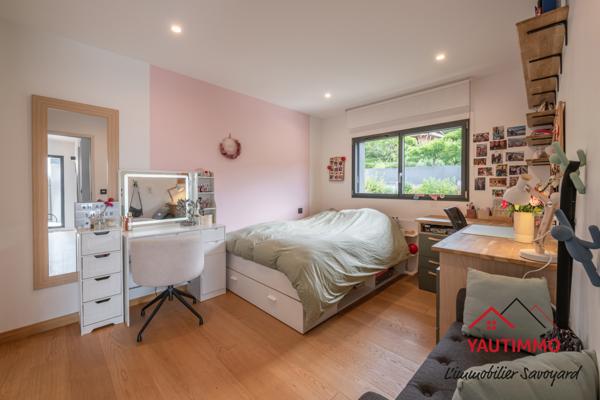 Cranves-Sales (74380) Maison avec piscine, studio et vue, à 10 min de la frontière suisse – Cranves-Sales