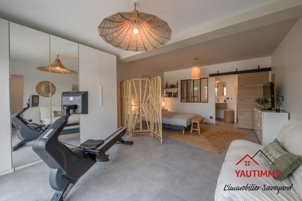 Cranves-Sales (74380) Maison avec piscine, studio et vue, à 10 min de la frontière suisse – Cranves-Sales