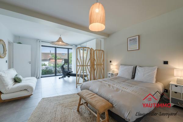 Cranves-Sales (74380) Maison avec piscine, studio et vue, à 10 min de la frontière suisse – Cranves-Sales