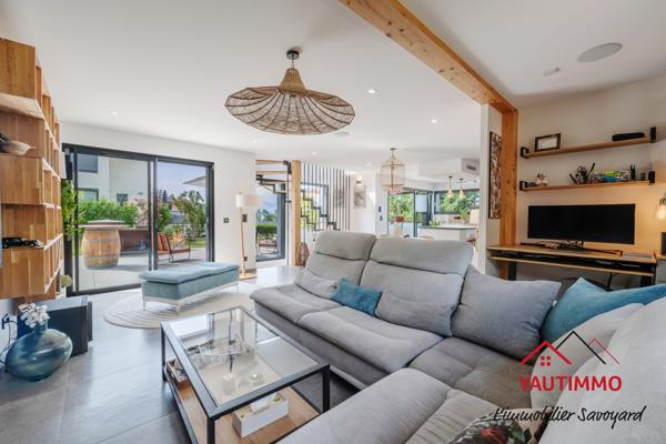 Cranves-Sales (74380) Maison avec piscine, studio et vue, à 10 min de la frontière suisse – Cranves-Sales