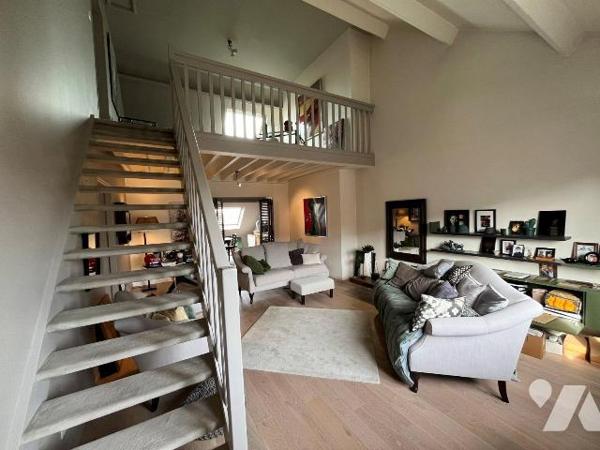 Dunkerque centre ville à proximité de toutes les commodités, superbe appartement en duplex dans...
