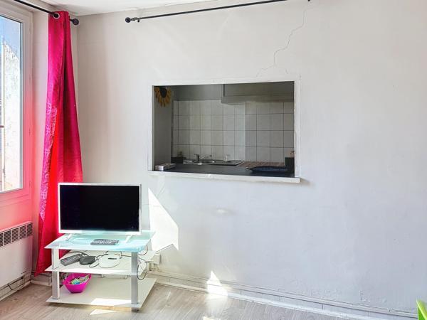 T2 LOUÉ POUR INVESTISSEMENT LOCATIF BD ROMIEU PROX JOLIETTE & TRAM NORD