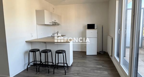 Location Studio meublé 27.9 m² - Plaisir 78370