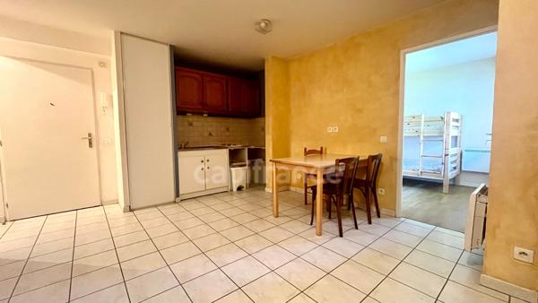 A vendre : Appartement 2 pièces de 36m2 avec balcon et cave dans un cadre d'exception en plein coeur de MANIGOD (74) - Vue montagnes
