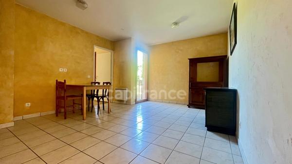 A vendre : Appartement 2 pièces de 36m2 avec balcon et cave dans un cadre d'exception en plein coeur de MANIGOD (74) - Vue montagnes