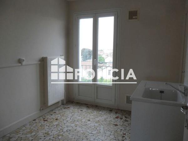 Location Appartement 4 pièces 69.79 m² - RESIDENCE SAINTE THERESE Chenove 21300