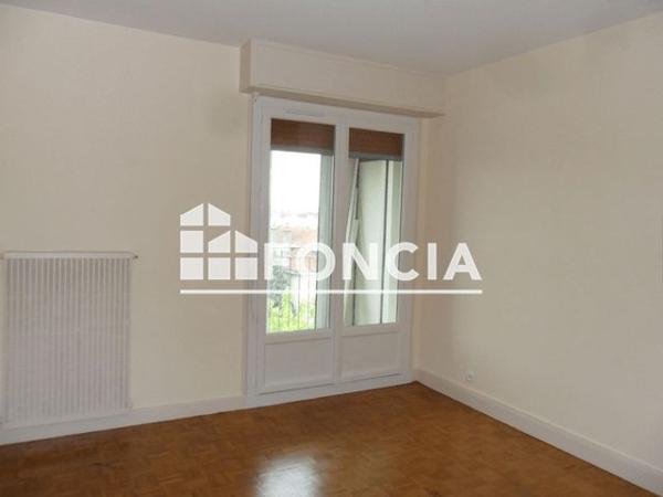 Location Appartement 4 pièces 69.79 m² - RESIDENCE SAINTE THERESE Chenove 21300