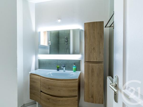 Maison à vendre  6 pièces - 143,32 m2 MONTMERLE SUR SAONE - 01