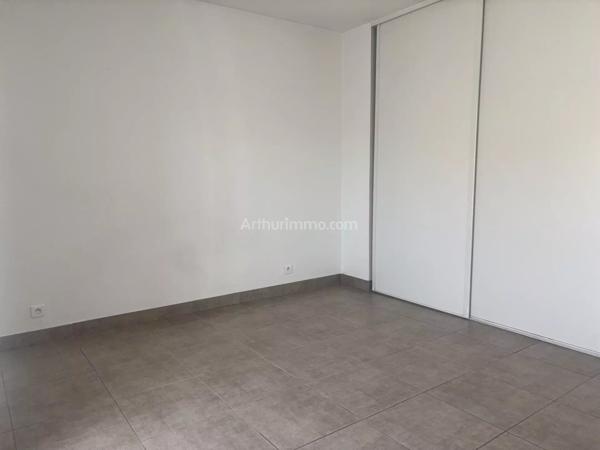 Location Appartement 4 pièces 85 m2 à Villeneuve-Loubet