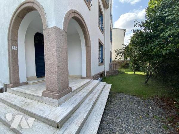 Centre-ville / Saint-Marc - Une spacieuse maison familiale au coeur de Brest, offrant un potent...