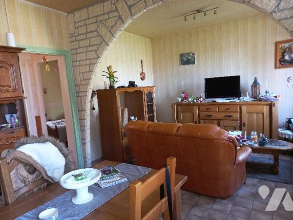 Maison mitoyenne à usage d'habitation