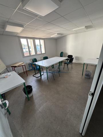 SAINT-PAUL-LÈS-DAX – IMMEUBLE 300 M² À RÉNOVER – EMPLACEMENT STRATÉGIQUE – FORT POTENTIEL