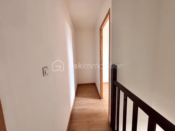 Local d activites de 110 m²