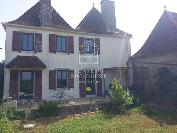 Maison 9 pièce(s) 4 chambre(s) 252.62 m²