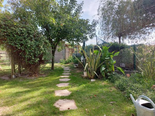 Maison à vendre 7 pièces MONTAUBAN (82) avec chambres d'hôtes, piscine, jardin et dépendance.