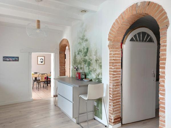 Maison à vendre 7 pièces MONTAUBAN (82) avec chambres d'hôtes, piscine, jardin et dépendance.